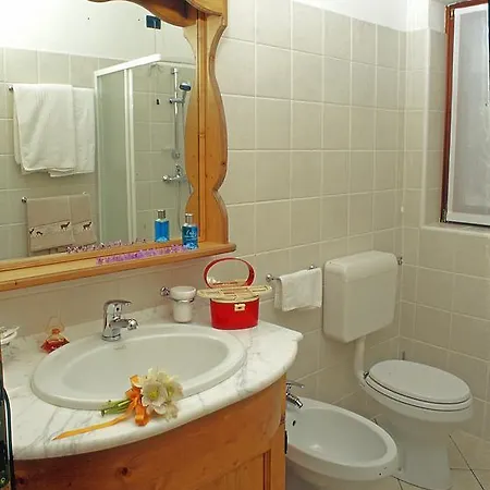 Agriturismo Prati Oitzinger Valbruna Habitación foto